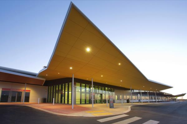 An external shot of the Hedland Health Campus at dusk